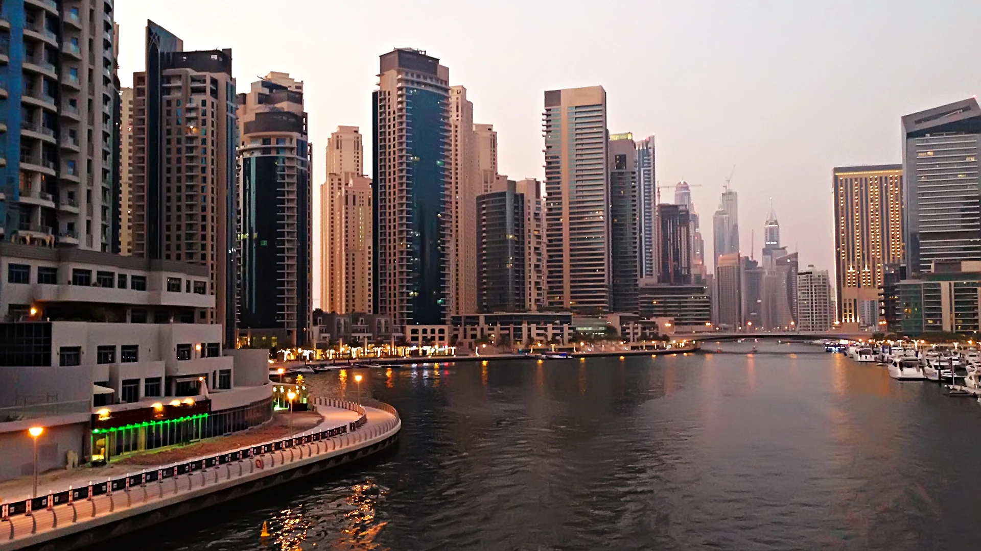 Ride-Hailing App Development in Dubai: How to Build an App Like Careem (Cost & RTA Rules)